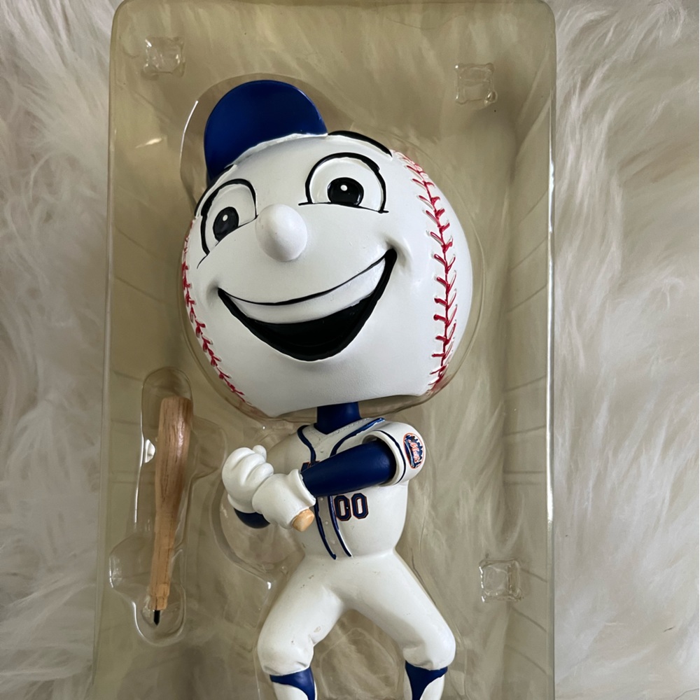 RARE MR. MET New York Mets MLB Big head Mascot Nodder Bobblehead